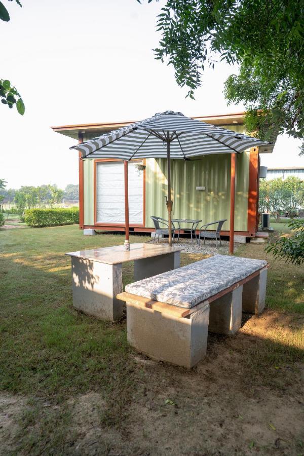 Hotel Tree Of Life Ecotainers Agra Agra  Exterior foto